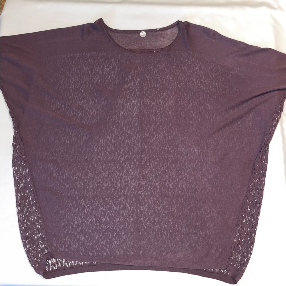 Margaret O’Leary Woman’s Top - Picture 7 of 7
